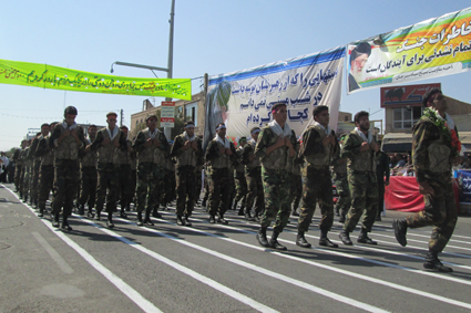 رژه با شکوه نیروهای مسلح در سیرجان