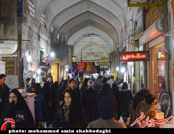 رونق بازار عید در آستانه سال نو